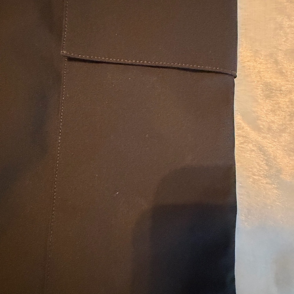 Old Navy Black Women's Joggers - Picture 10 of 15